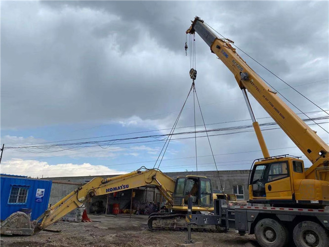 北票市25吨吊车的工作半径是多少？